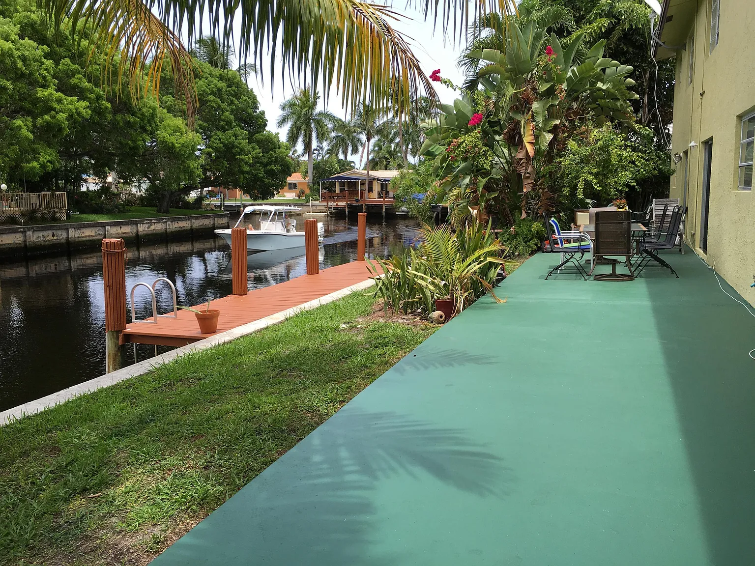 2 bed, 1.5 bath, 1100 sqft, $2,100 — Photo 1