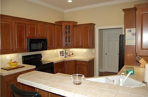 3rd image of 5706 S 41st St