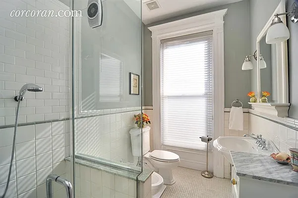 Sold by Corcoran | media 14