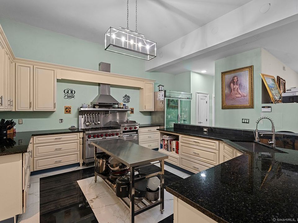 1st image of 8 Tom Road