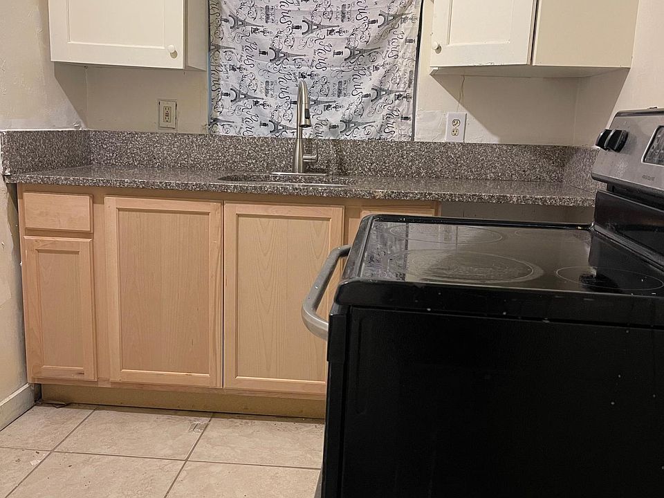 1st image of 1706 Avenue D #2