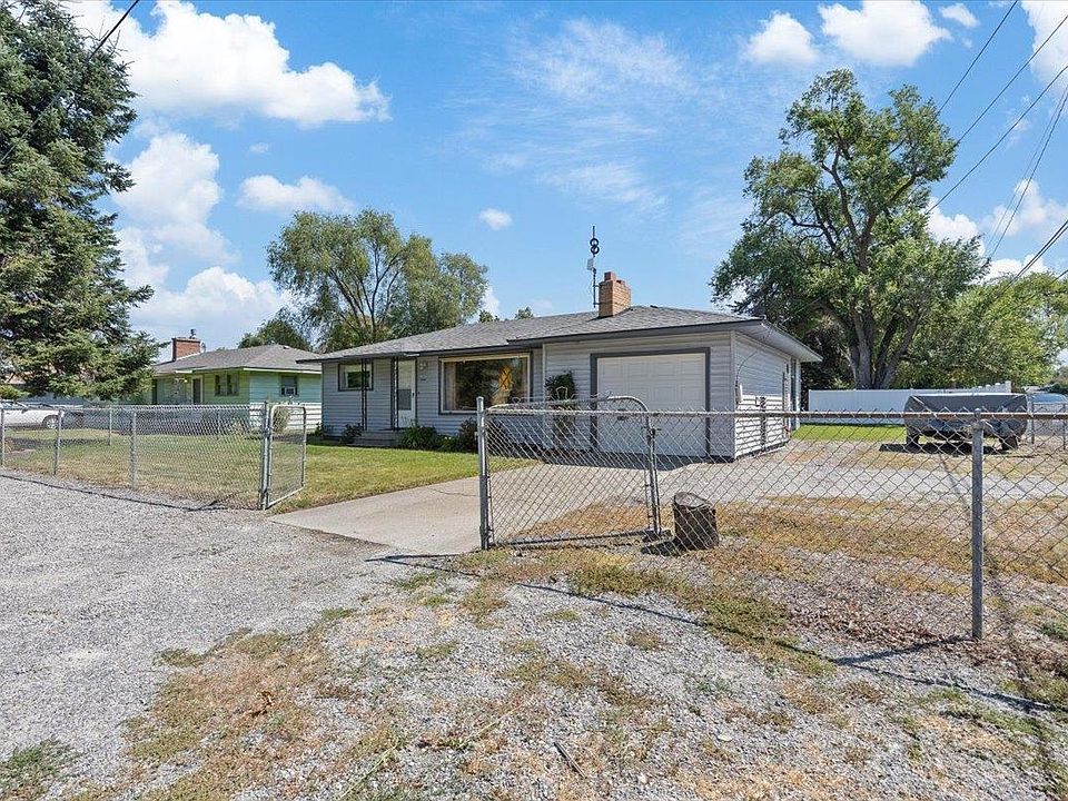 2202 N Vista Rd, Spokane Valley, WA 99212 | Zillow