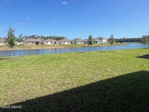 4th image of 2207 Lake Preserve Cir