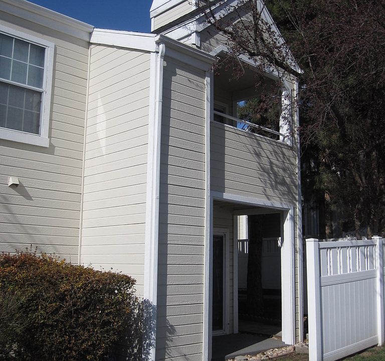 1st image of 1456 E Foxboro Dr #1