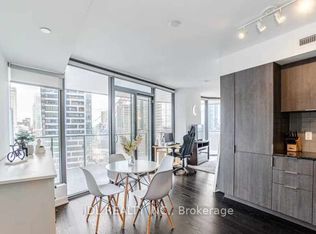 11 Wellesley St W #2211-C01, Toronto, ON M4Y 0G4