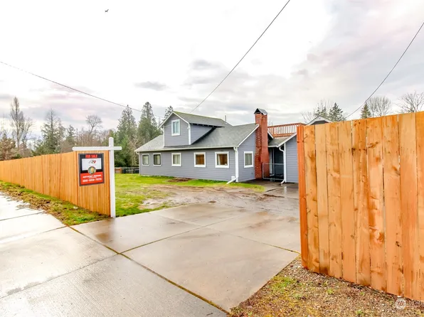 21625 24th Avenue S, Des Moines, WA 98198