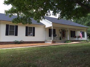 2261 Kirksey Rd, Murray, KY 42071