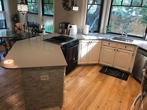 4th image of 2528 S Nantucket Way