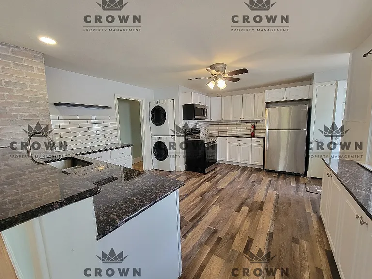 210 E Pershing Blvd #A — Photo 6