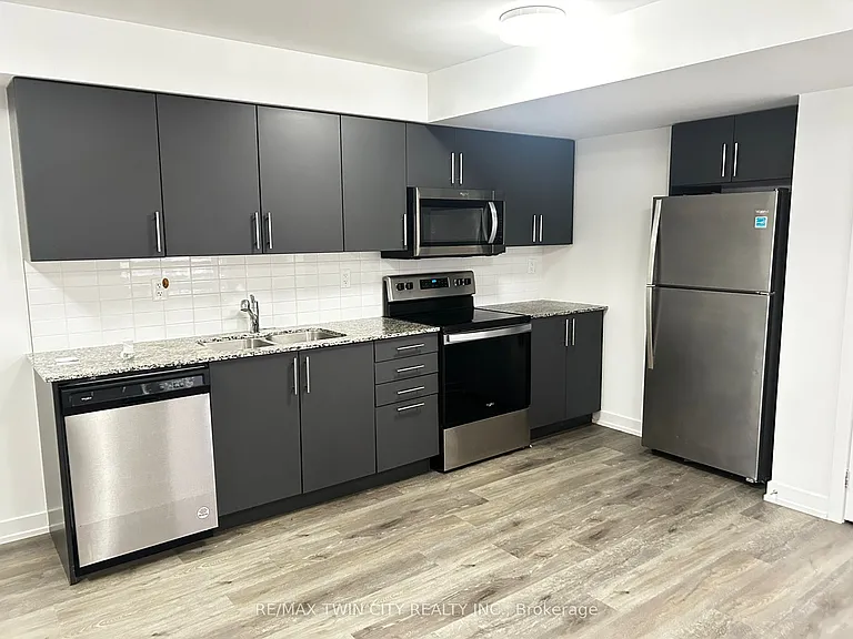205 W Oak Trl #32 — Photo 12