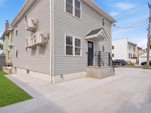 137-08 218th Street, Laurelton, NY 11413