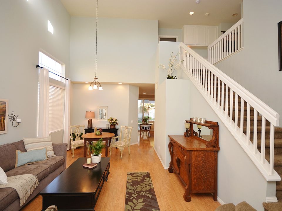 1st image of 32075 Camino Herencia