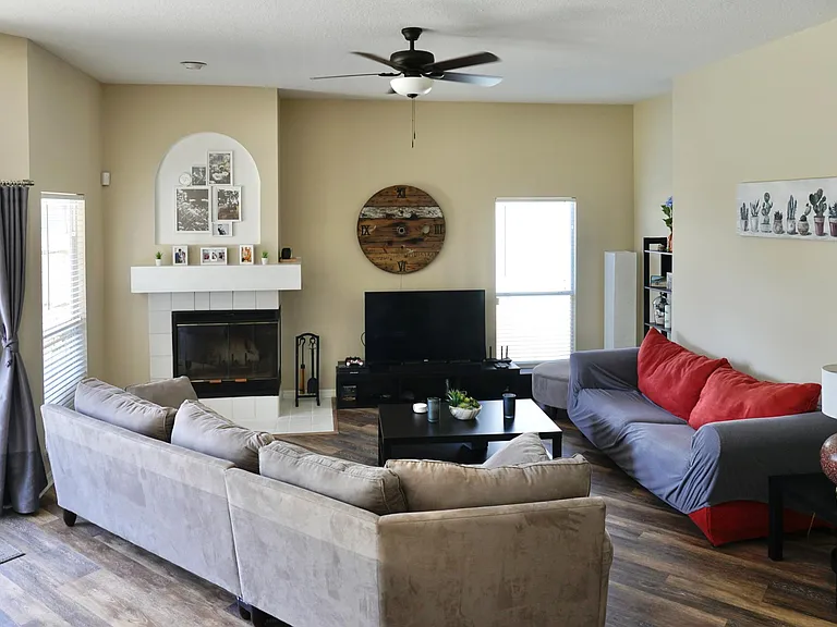 4772 Kernan Mill Ln E — Photo 6
