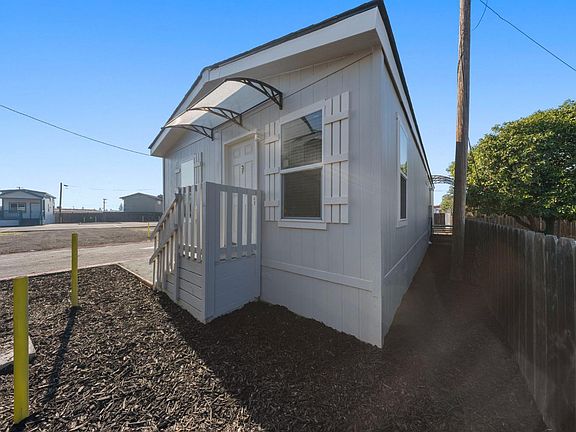 5th image of 317 Moffat Blvd #5