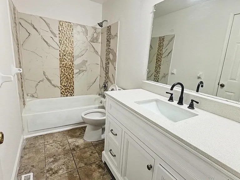 465 Barrister Pl — Photo 8