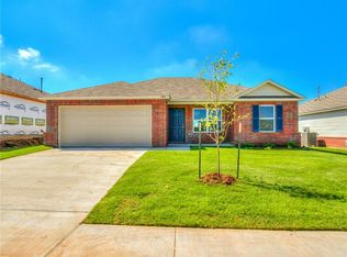 923 Karlee Ct, Midwest City, OK 73130