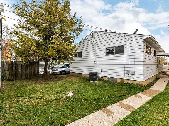 3rd image of 517 Townsend Ave