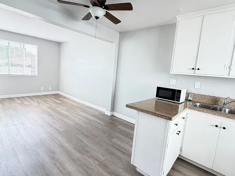 5641 Mildred St, San Diego, CA 92110 — Photo 7