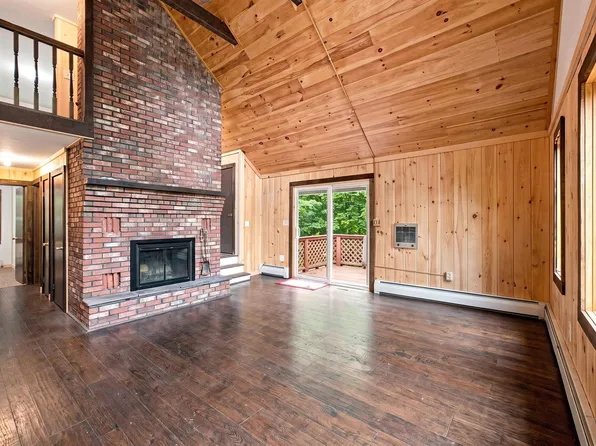 113 Happy Haven Road, Wilmington, VT 05363