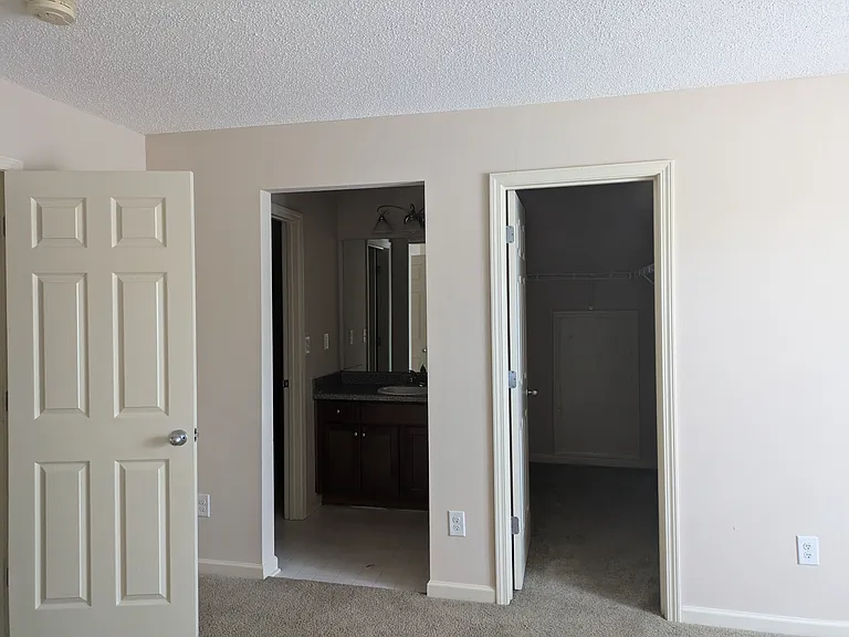 108 Blue Spruce Dr — Photo 34
