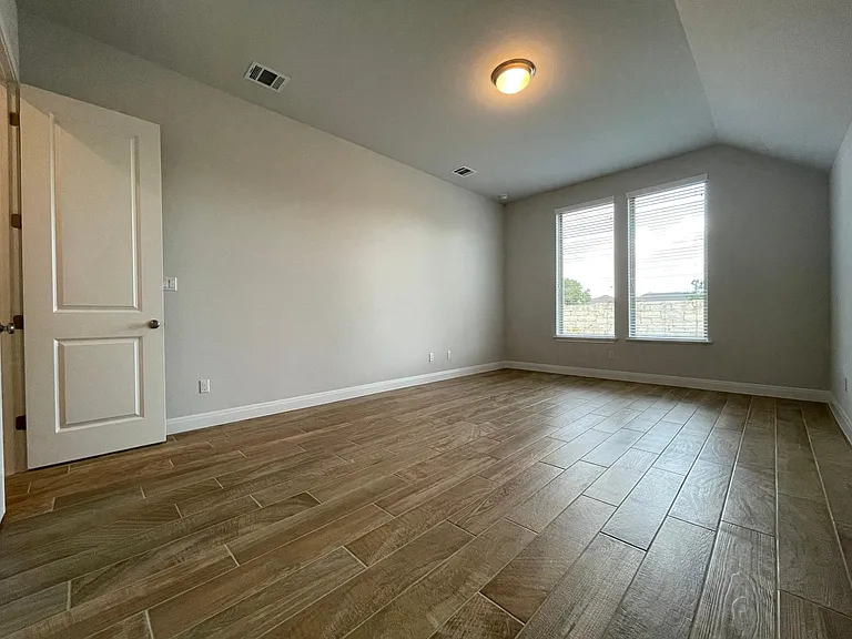 Flex Room (Study/Game/Media)
