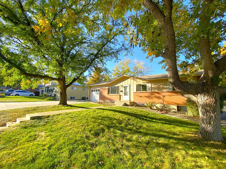1st image of 12067 W Virginia Dr