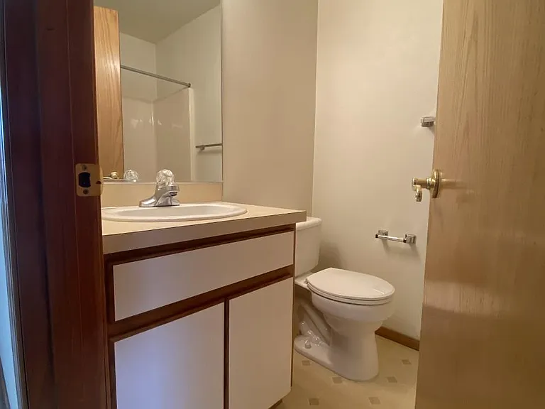 609 SE Paropa Pl — Photo 11