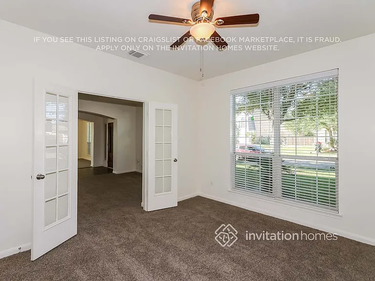 1918 Rustic Oak Ln — Photo 13