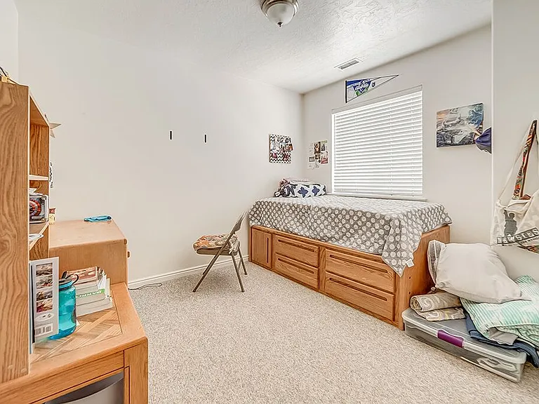 551 N 200 E #307 — Photo 6