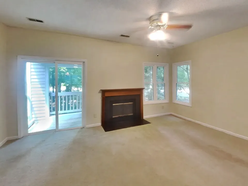 Winterpointe Ln