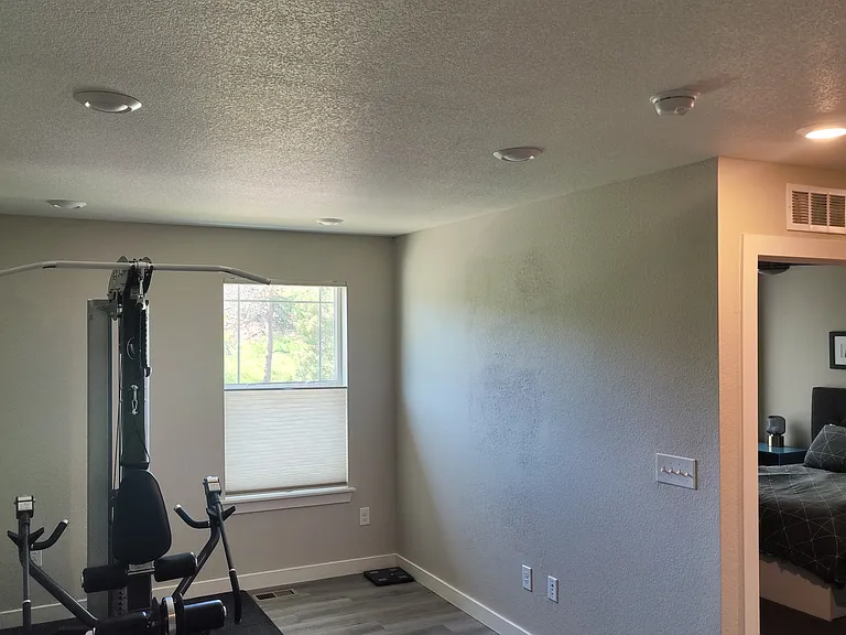 201 W Jamison Ct — Photo 26