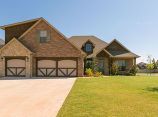 19000 Hill Valley Way, Edmond, OK 73012