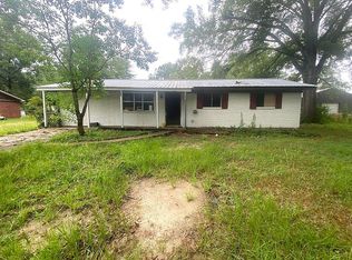 200 McDonald St, Pelahatchie, MS 39145