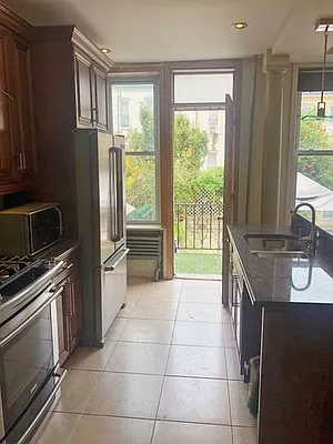 Rented by Compass | media 24