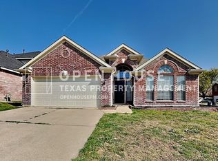 4955 Tulip Ln, Fort Worth, TX 76137