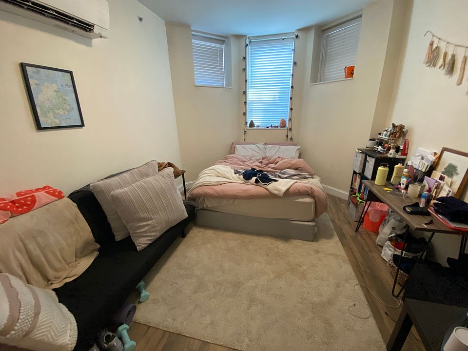 1st image of 85 Park Dr APT C