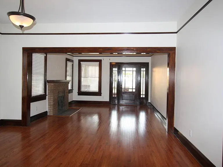 2404 N Morgan St — Photo 7