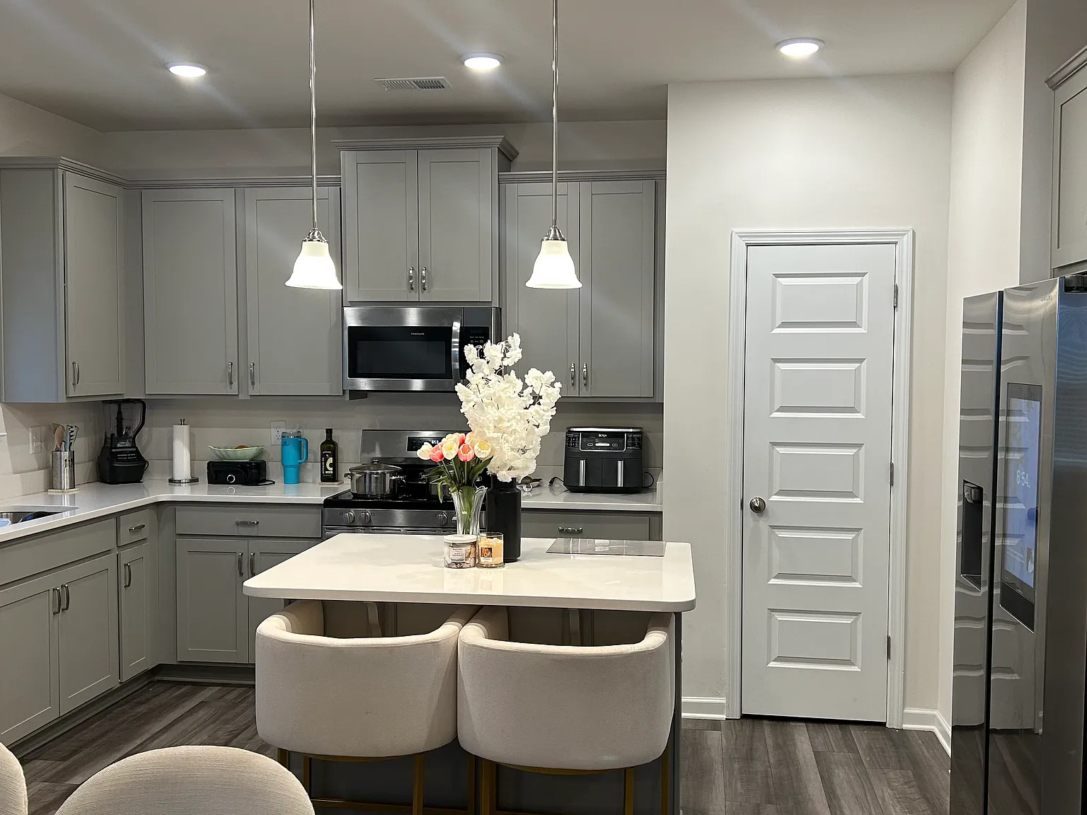 389 Roxeywood Way — Photo 3