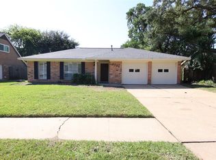 9735 Springview Ln, Houston, TX 77080