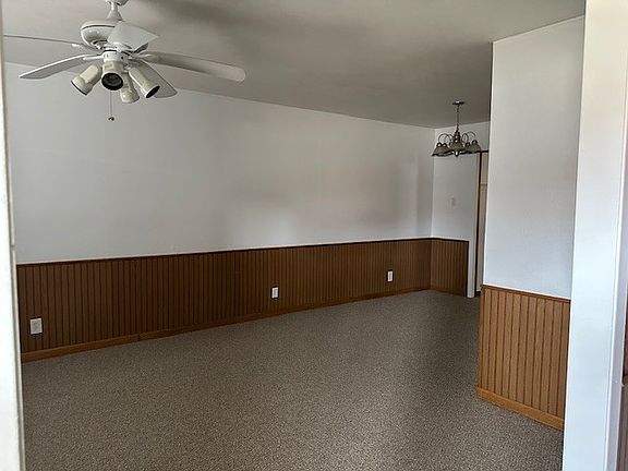 3rd image of 1915 Yarborough Dr