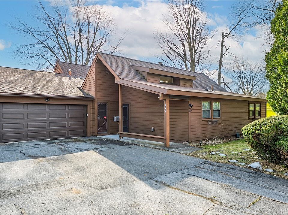 1st image of 299 Higgins Dr
