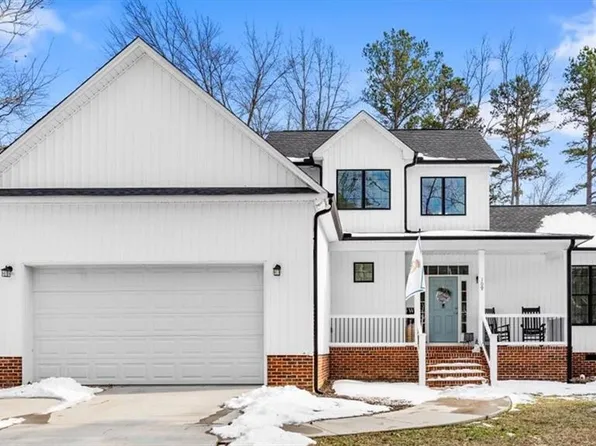 109 Willowbrook Dr, Thomasville, NC 27360