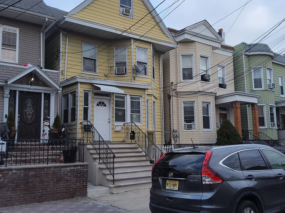 2nd image of 434 65th St