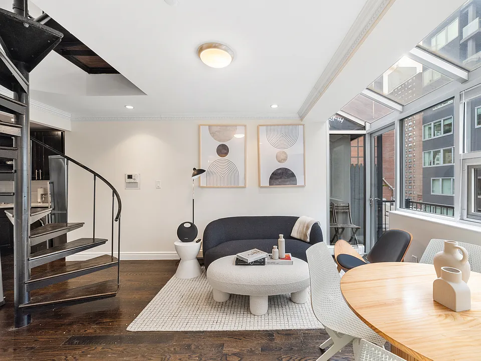448 W 19th St #Penthouse E1