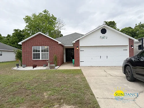 46 Kathleen Dr Photo 1