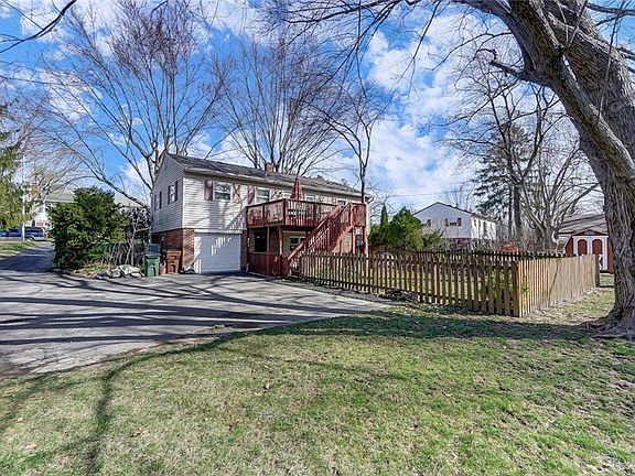 5th image of 2860 Comanche Dr