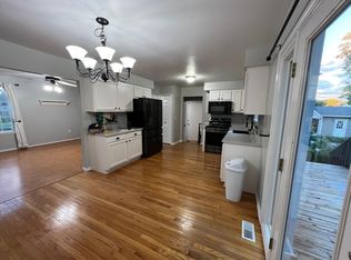 242 E Twelve Mile Rd, Royal Oak, MI 48073