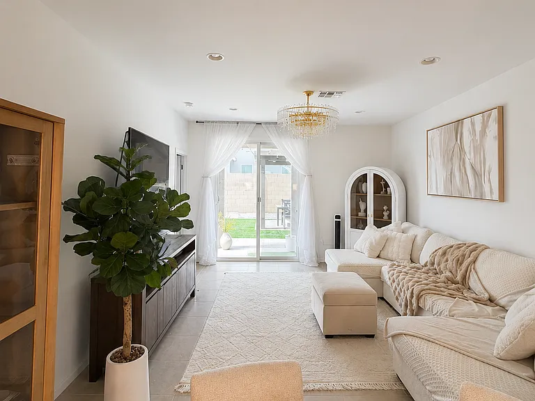 9536 W Verde Ln — Photo 4
