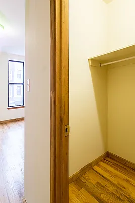 Rented by EXR | media 8