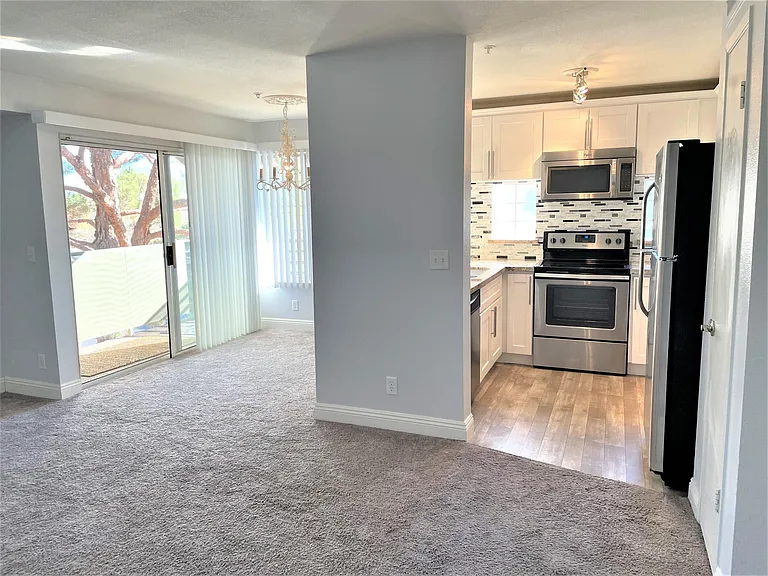 2111 Sealion Dr — Photo 15